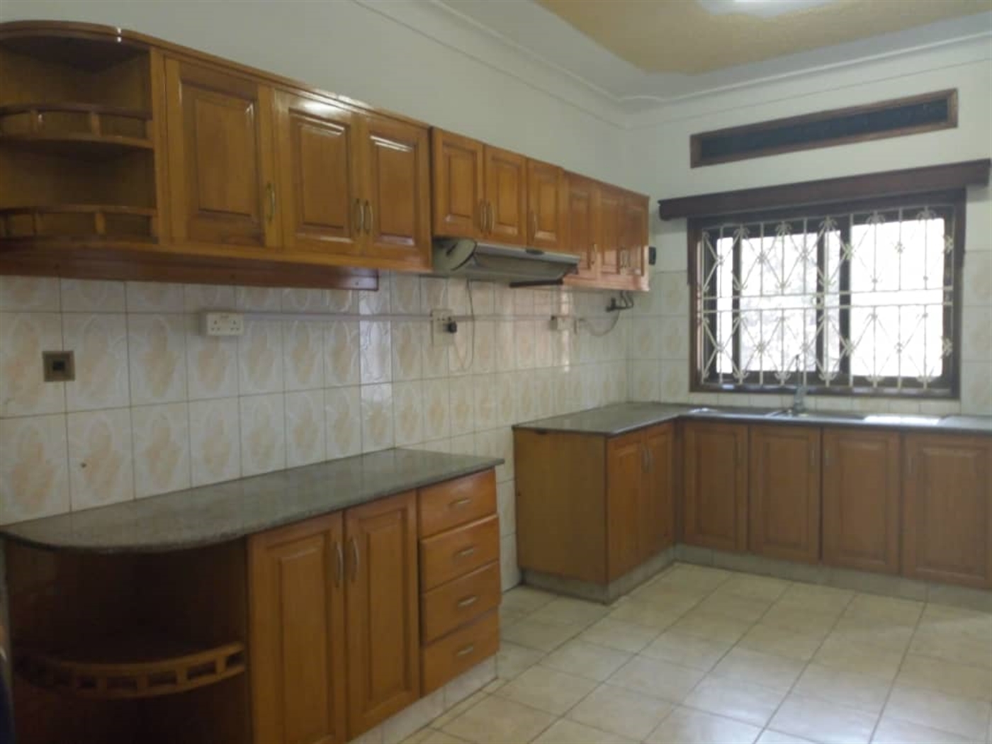 Storeyed house for rent in Naguru Kampala