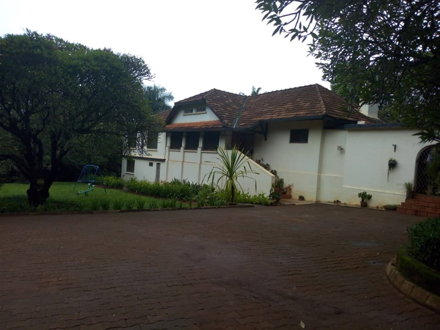 Bungalow for sale in Kololo Kampala