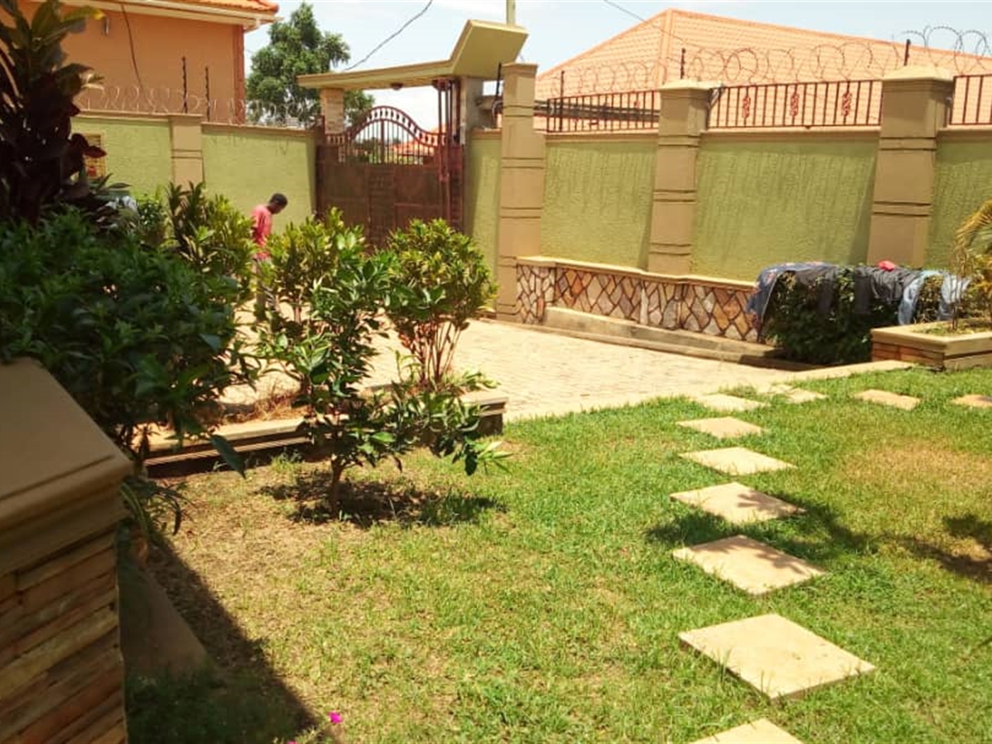 Bungalow for sale in Kyaliwajjala Wakiso