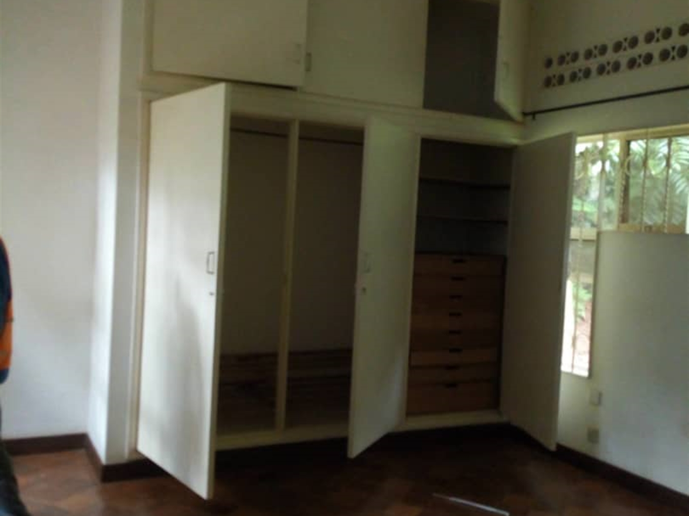 Storeyed house for rent in Mbuya Wakiso