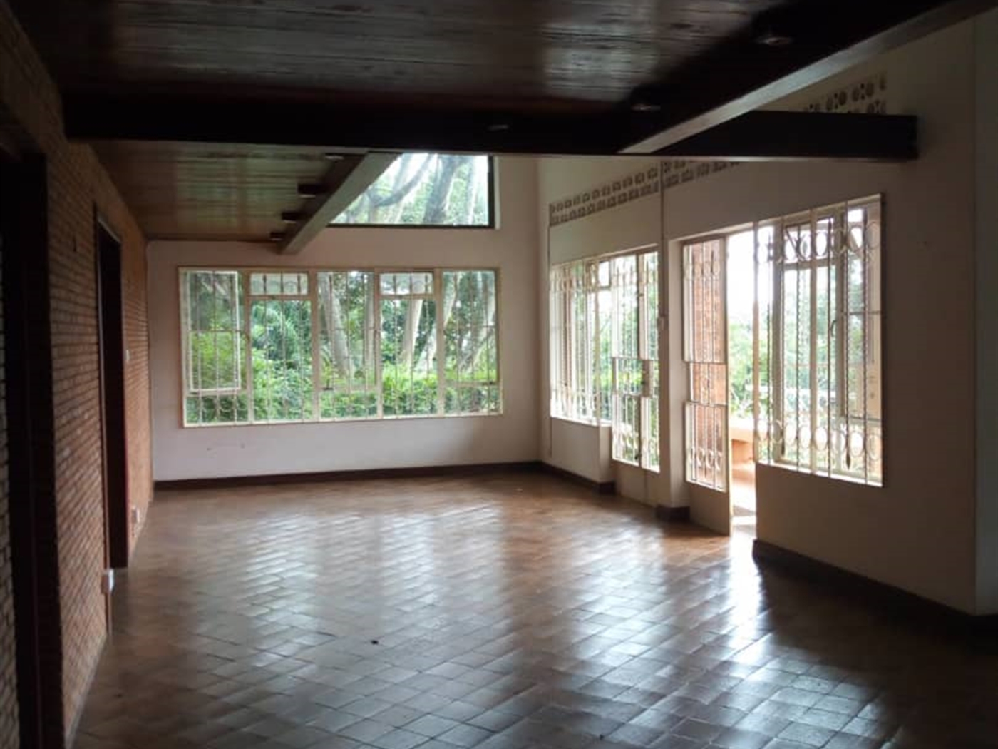 Storeyed house for rent in Mbuya Wakiso