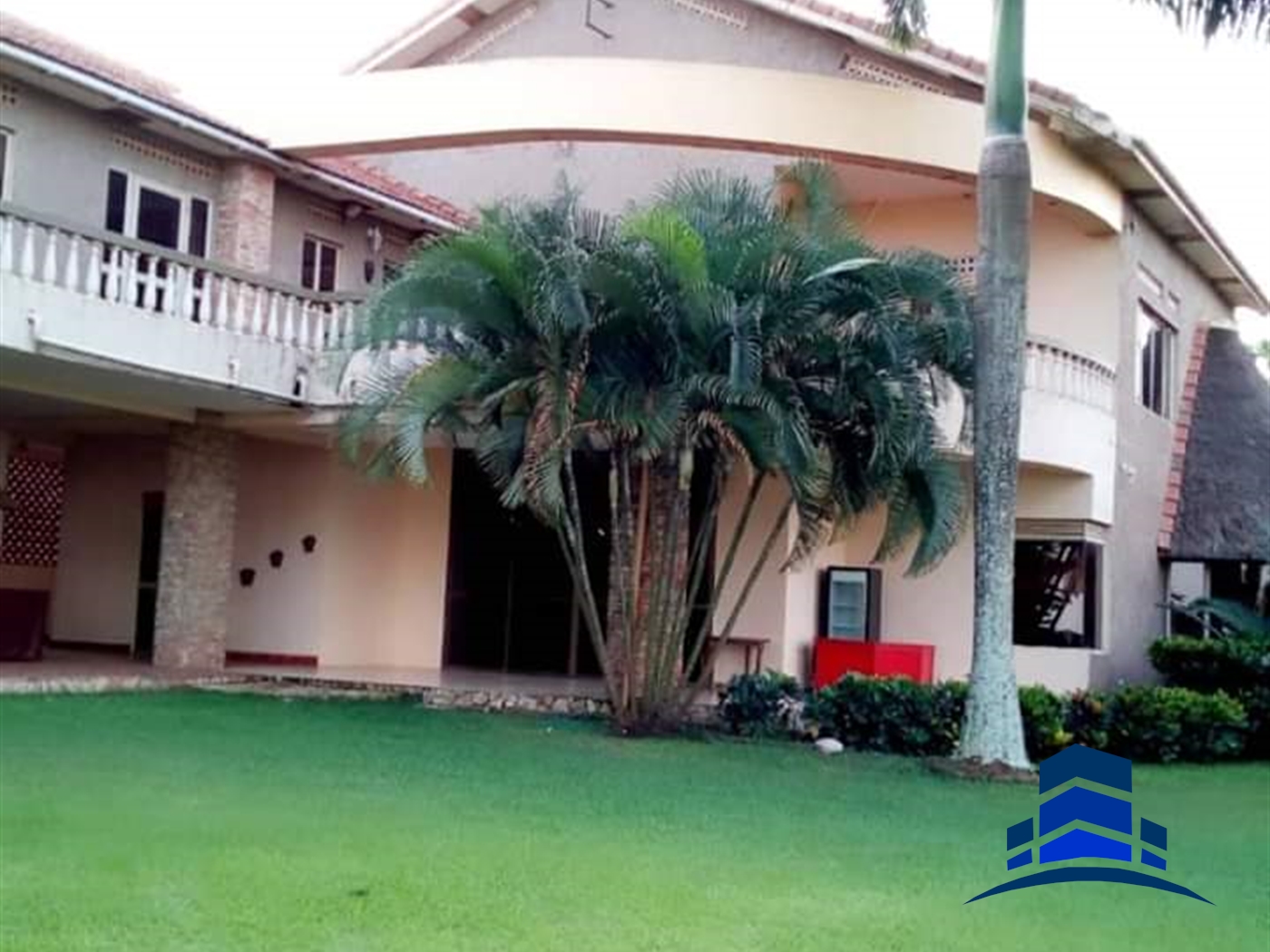 Duplex for sale in Kawuku Kampala