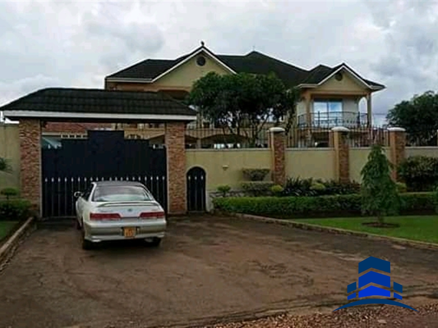 Mansion for sale in Namugongo Wakiso