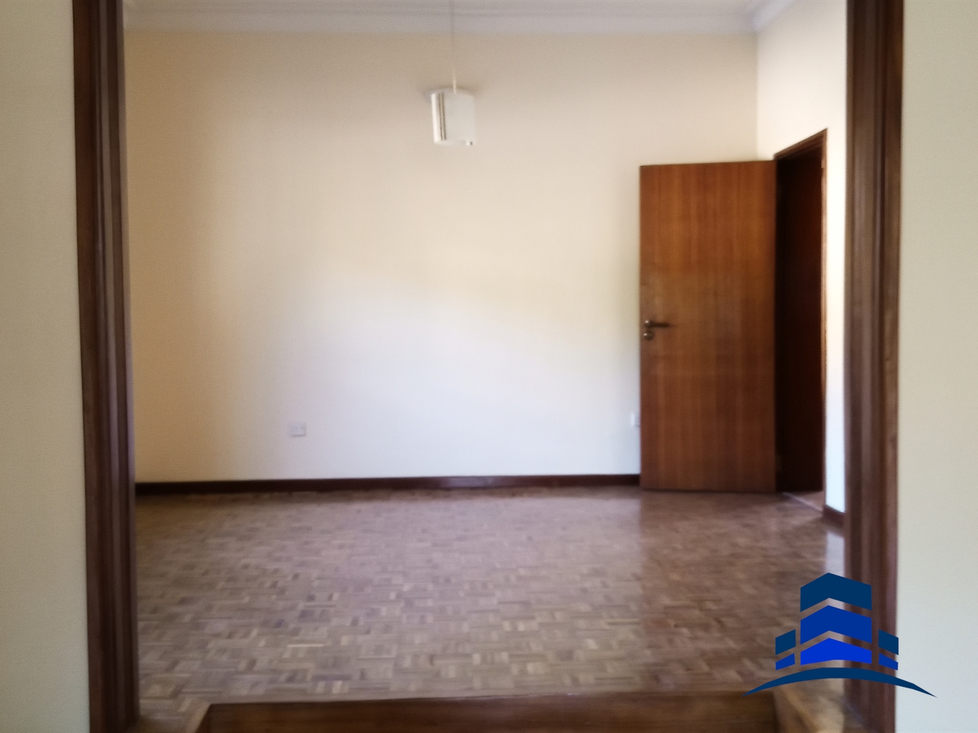 Storeyed house for rent in Kololo Kampala