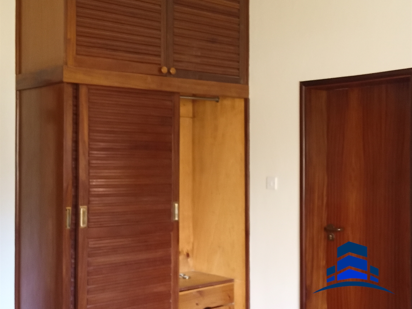 Storeyed house for rent in Kololo Kampala