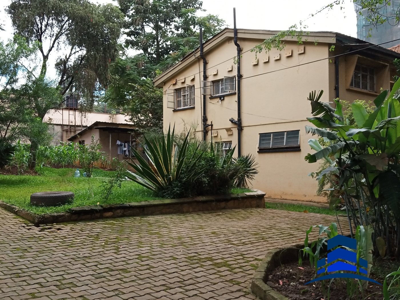 Duplex for rent in Kololo Kampala