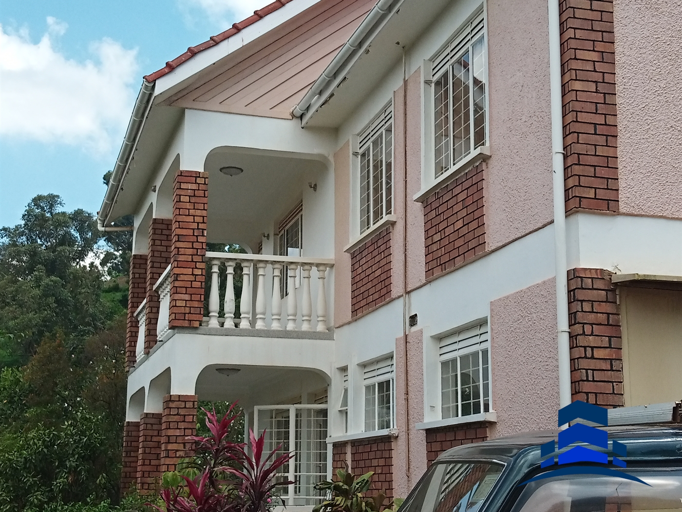 Duplex for rent in Kololo Kampala