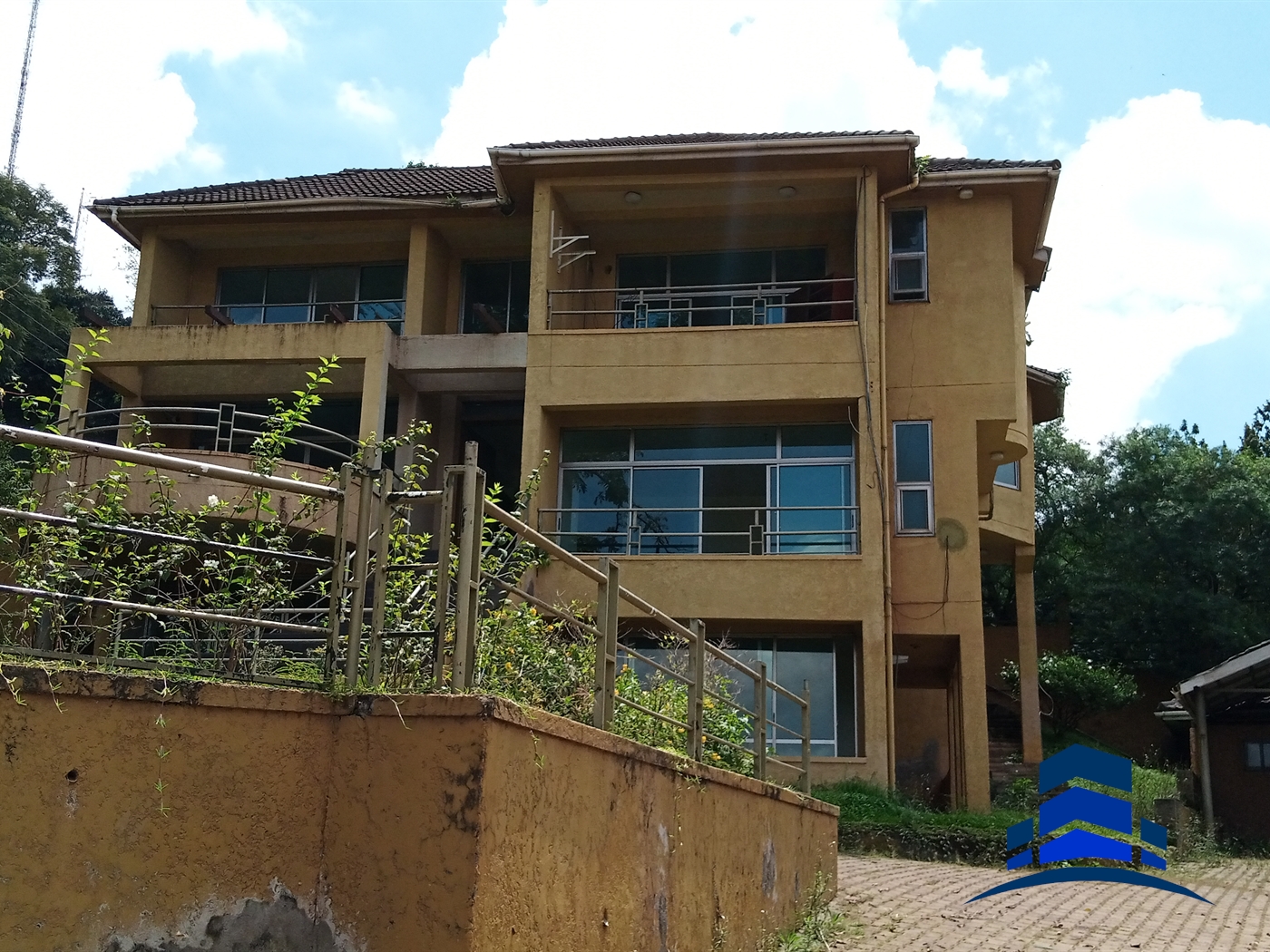 Mansion for sale in Kololo Kampala