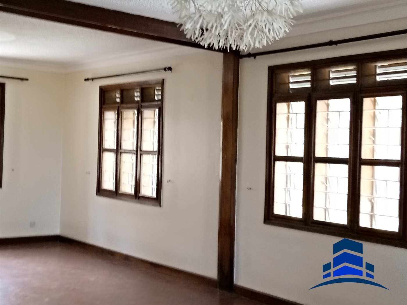 Duplex for rent in Kololo Kampala