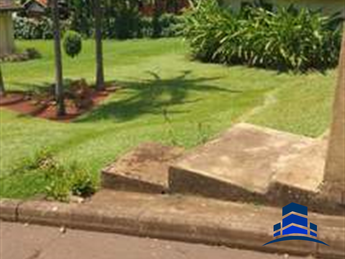 Bungalow for sale in Kololo Kampala