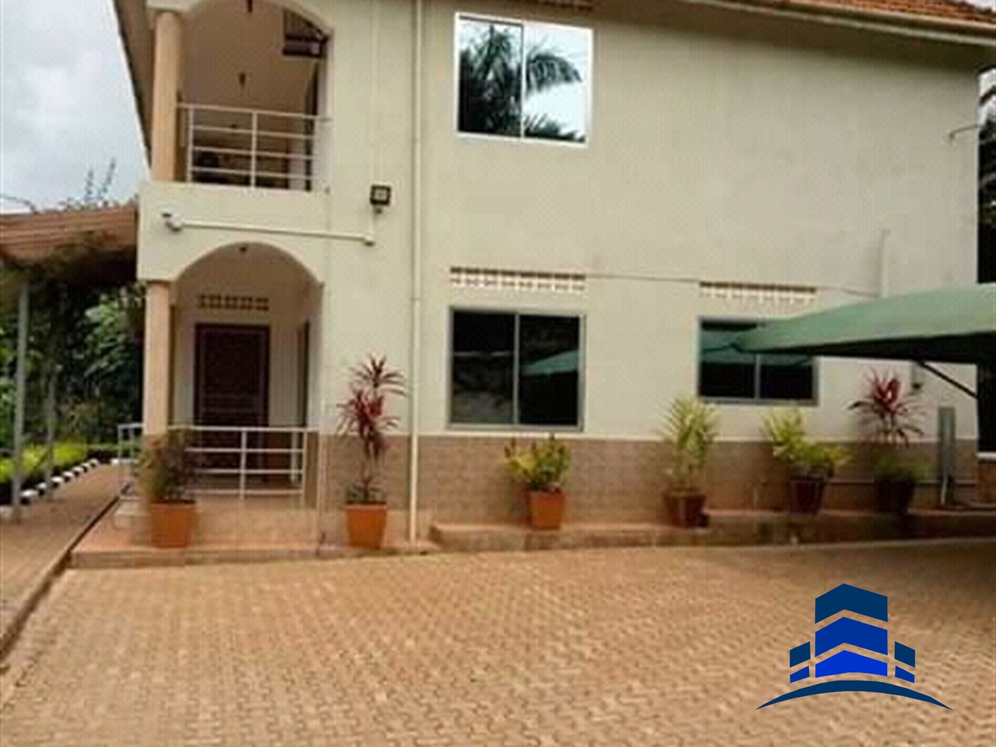 Duplex for sale in Naguru Kampala