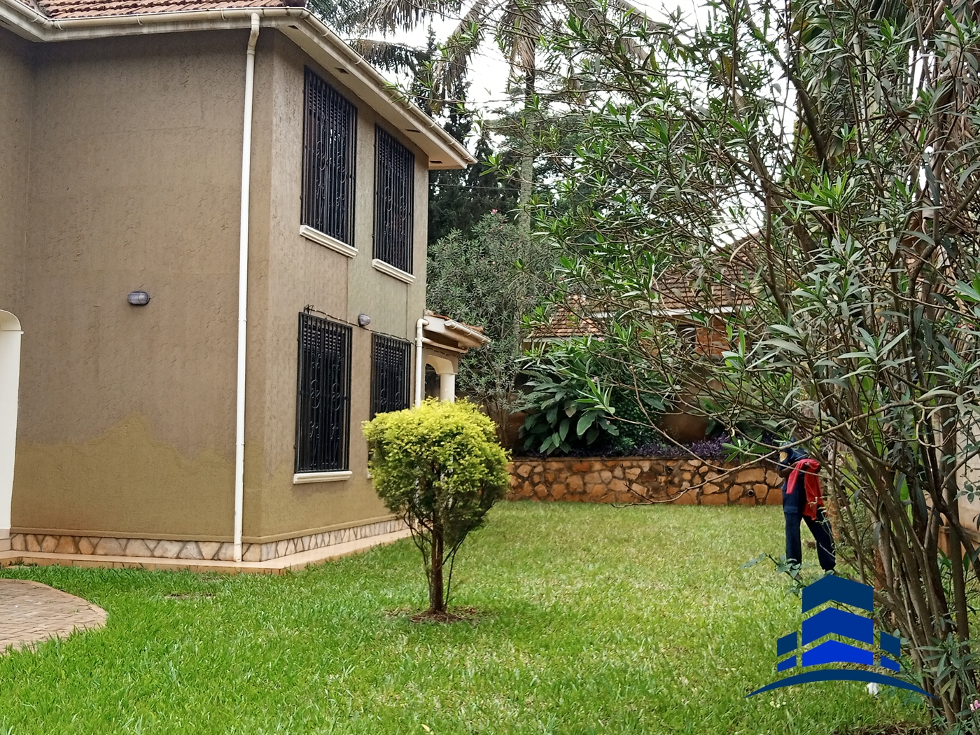 Duplex for rent in Kololo Kampala