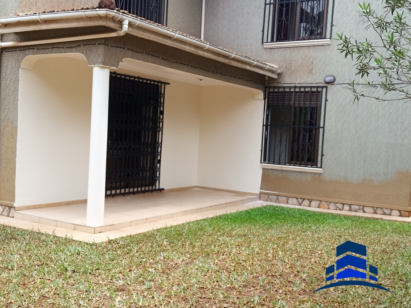 Duplex for rent in Kololo Kampala