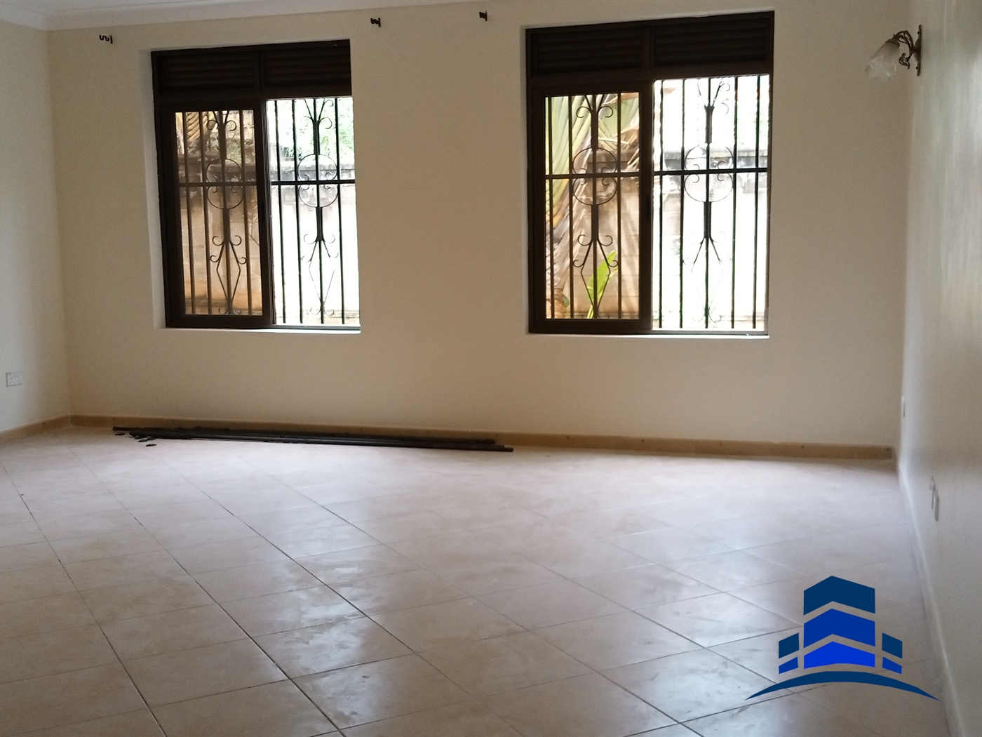 Duplex for rent in Kololo Kampala