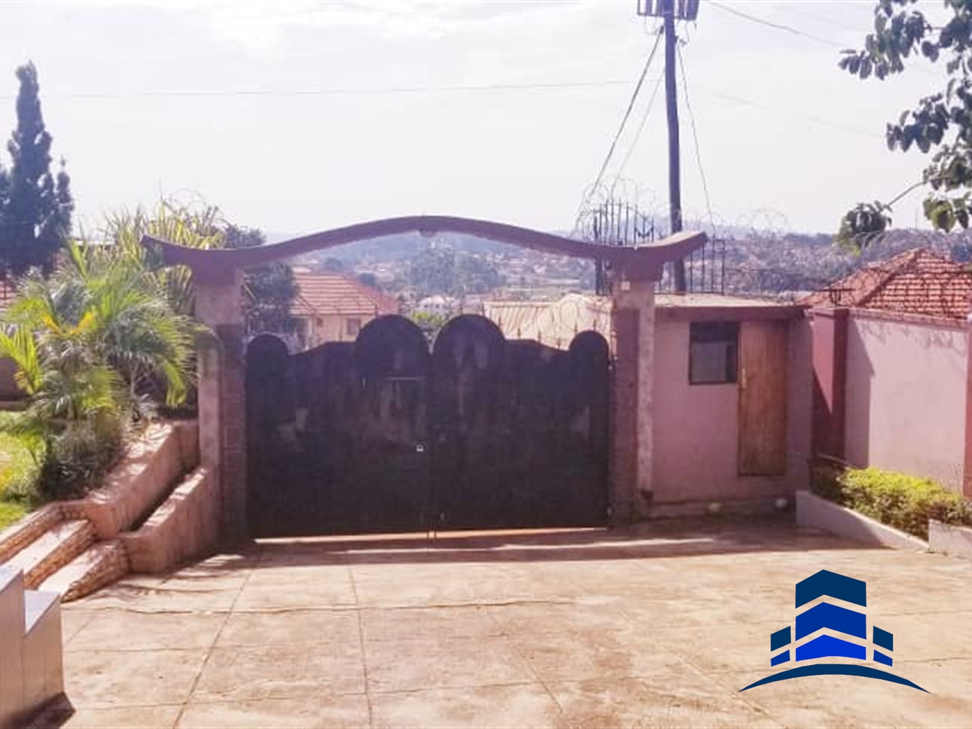 Mansion for sale in Bukoto Kampala