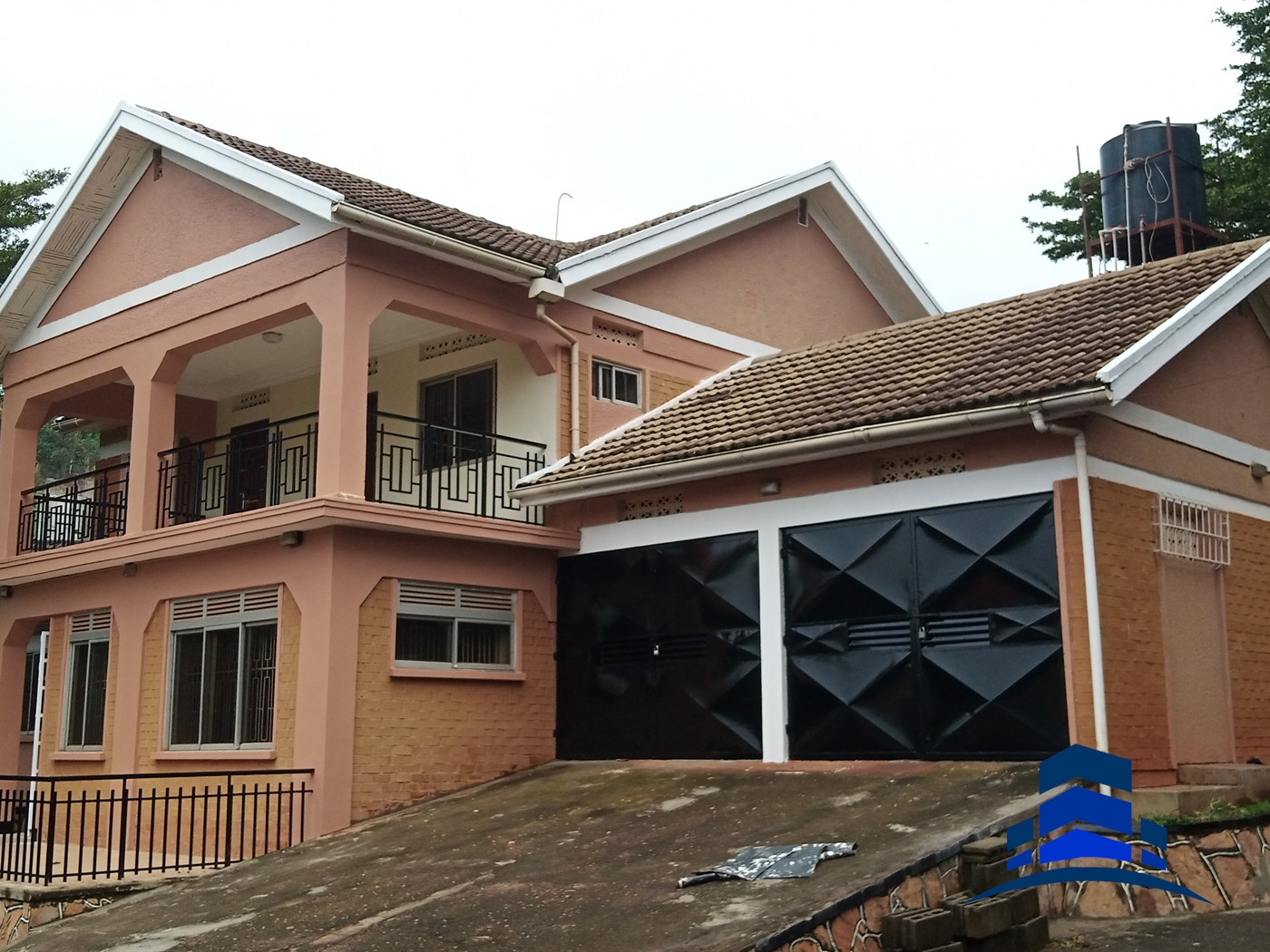 Duplex for rent in Naguru Kampala