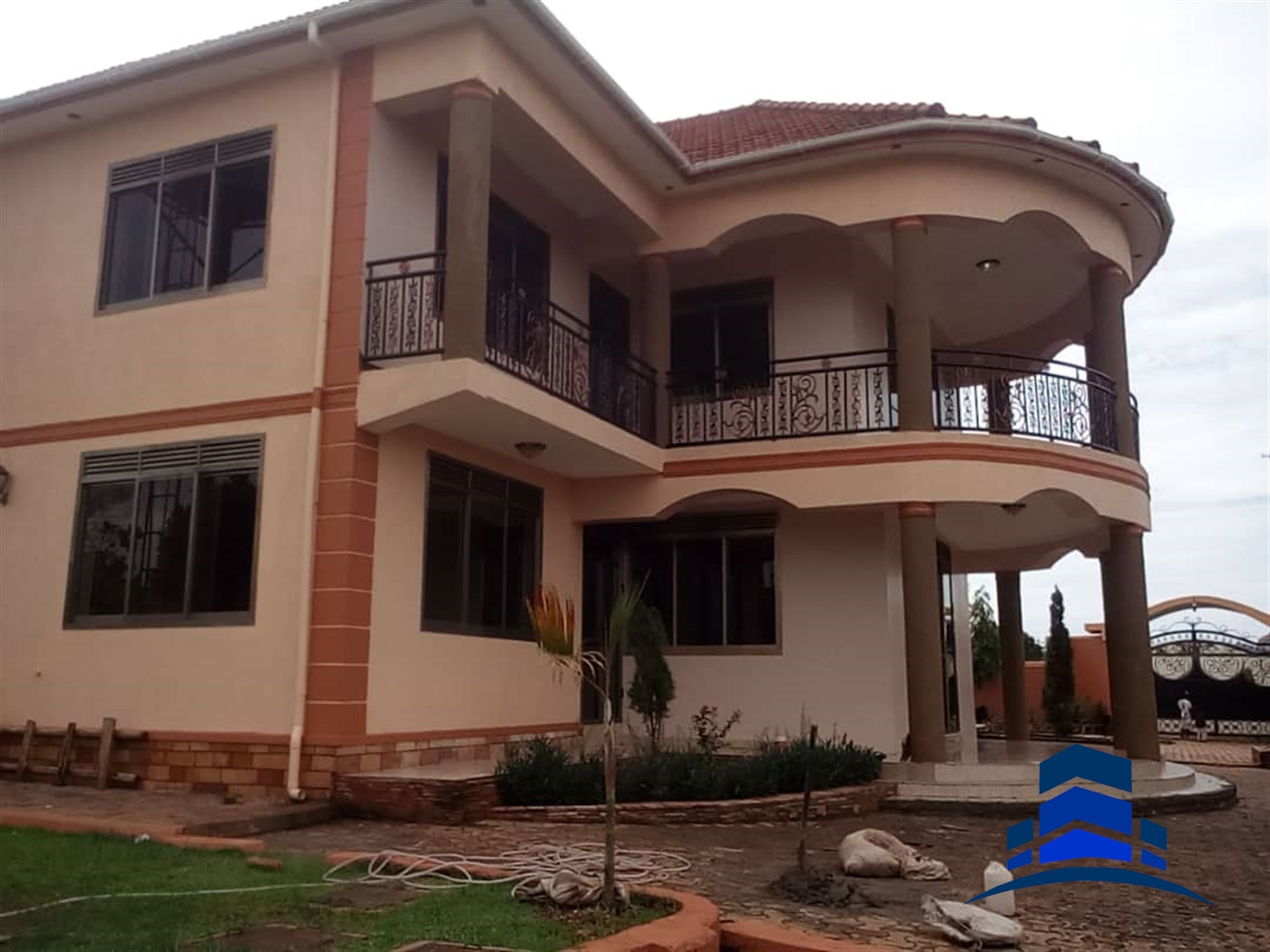 Mansion for sale in Bweya Wakiso