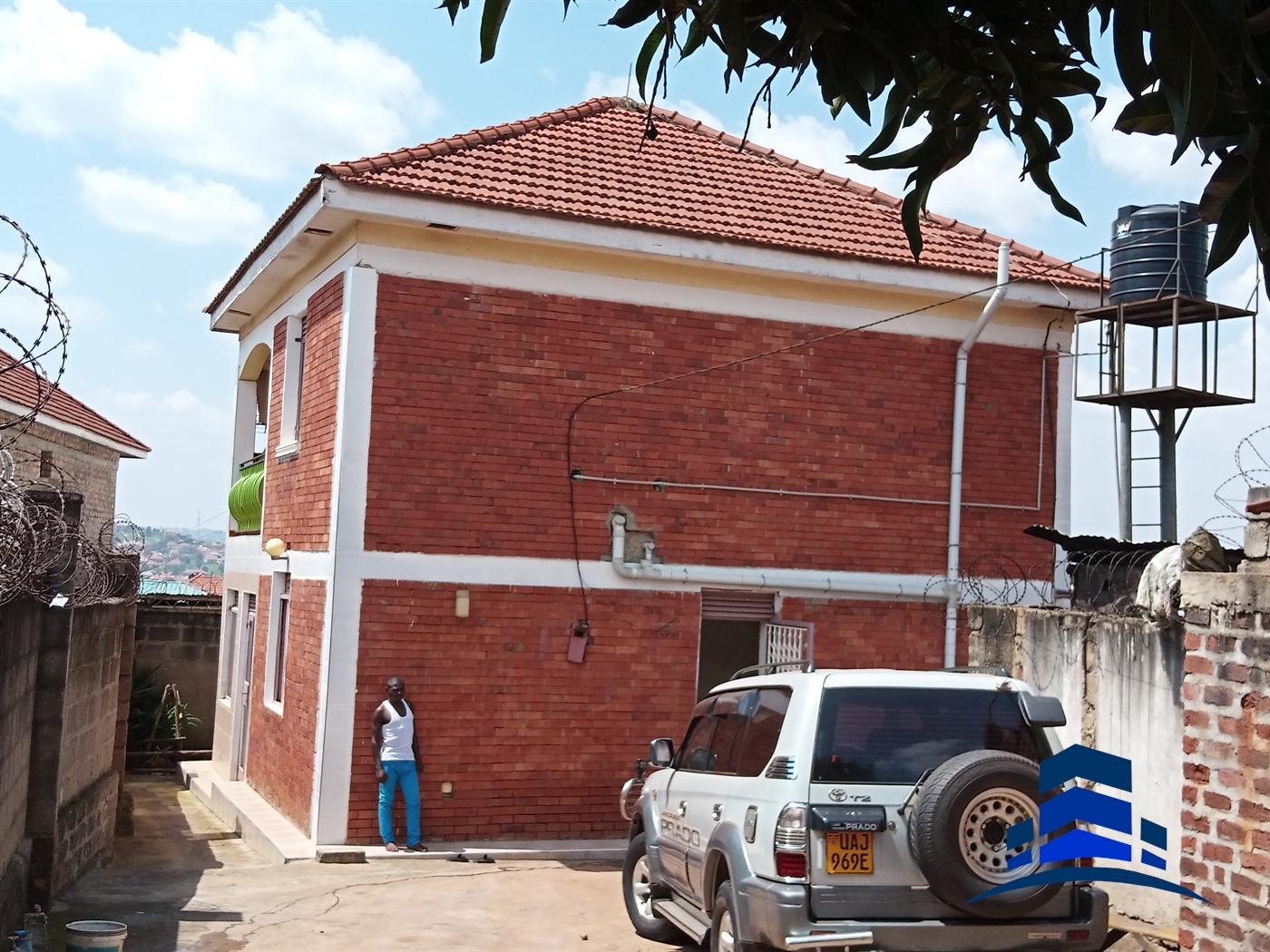 Duplex for sale in Munyonyo Kampala