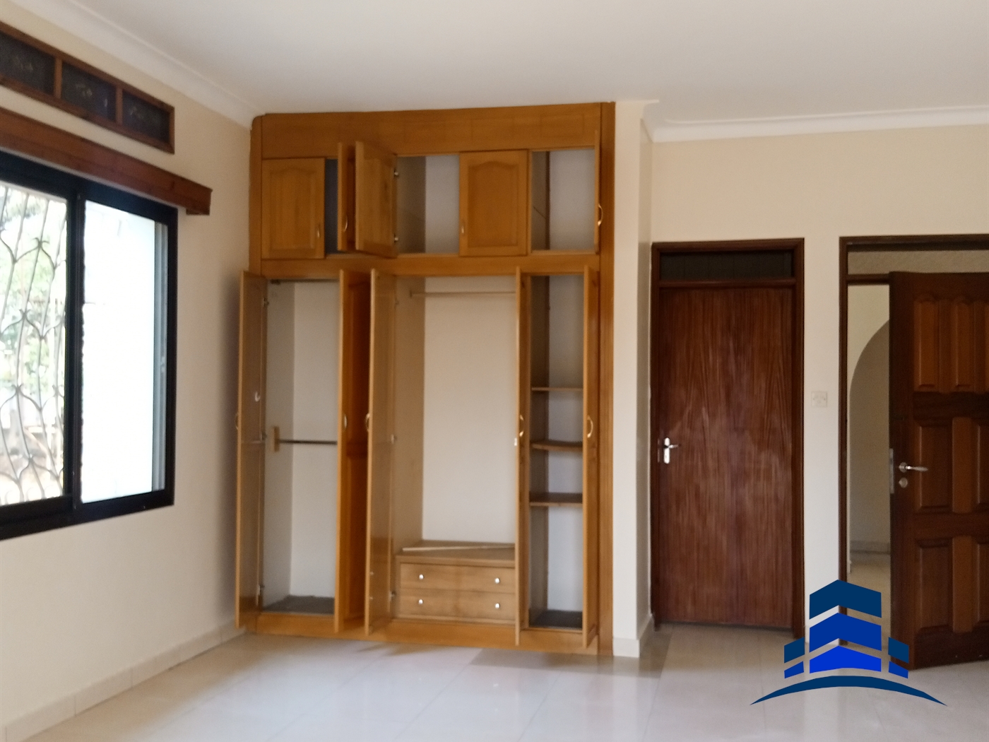 Duplex for rent in Naguru Kampala