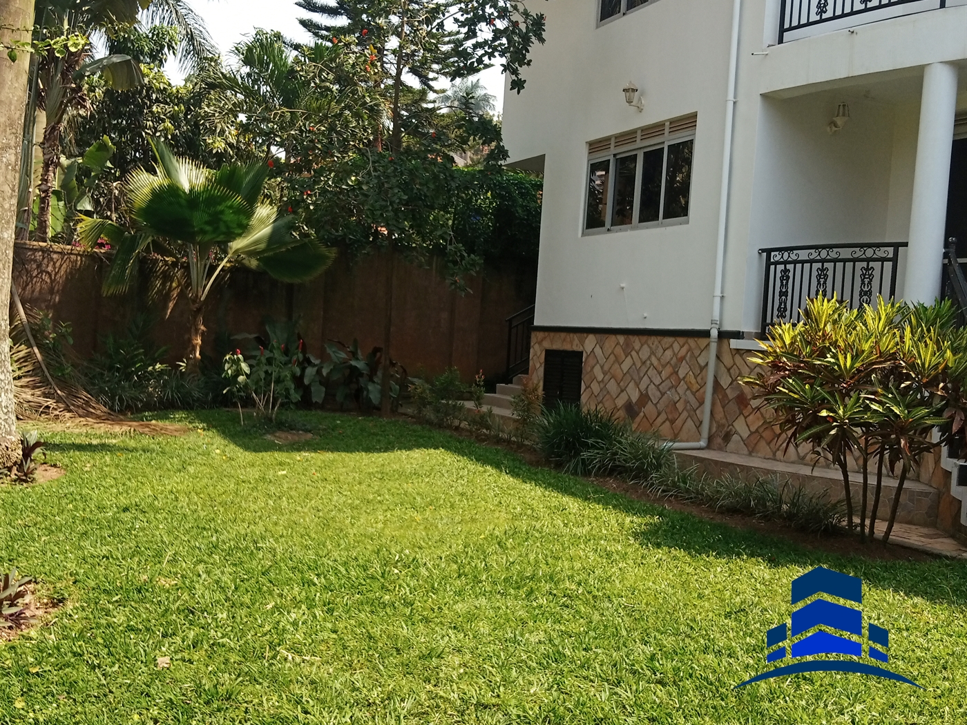 Duplex for rent in Naguru Kampala