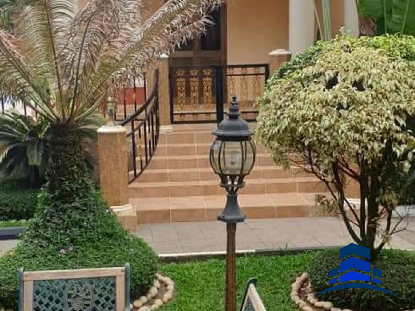 Duplex for sale in Naguru Kampala