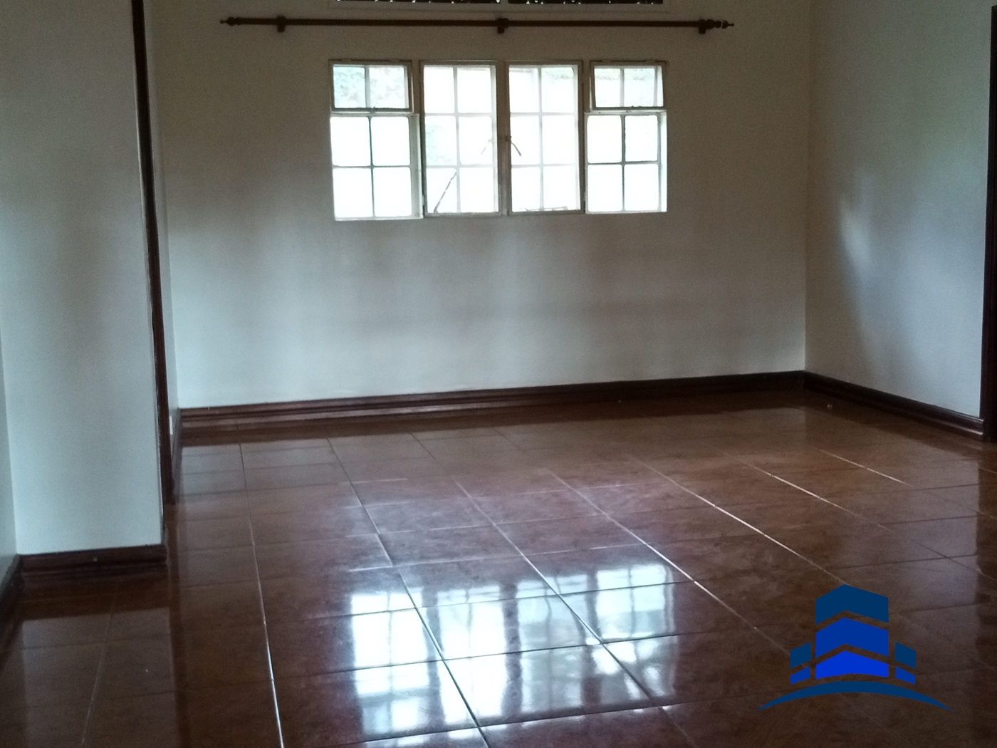 Bungalow for rent in Kololo Kampala