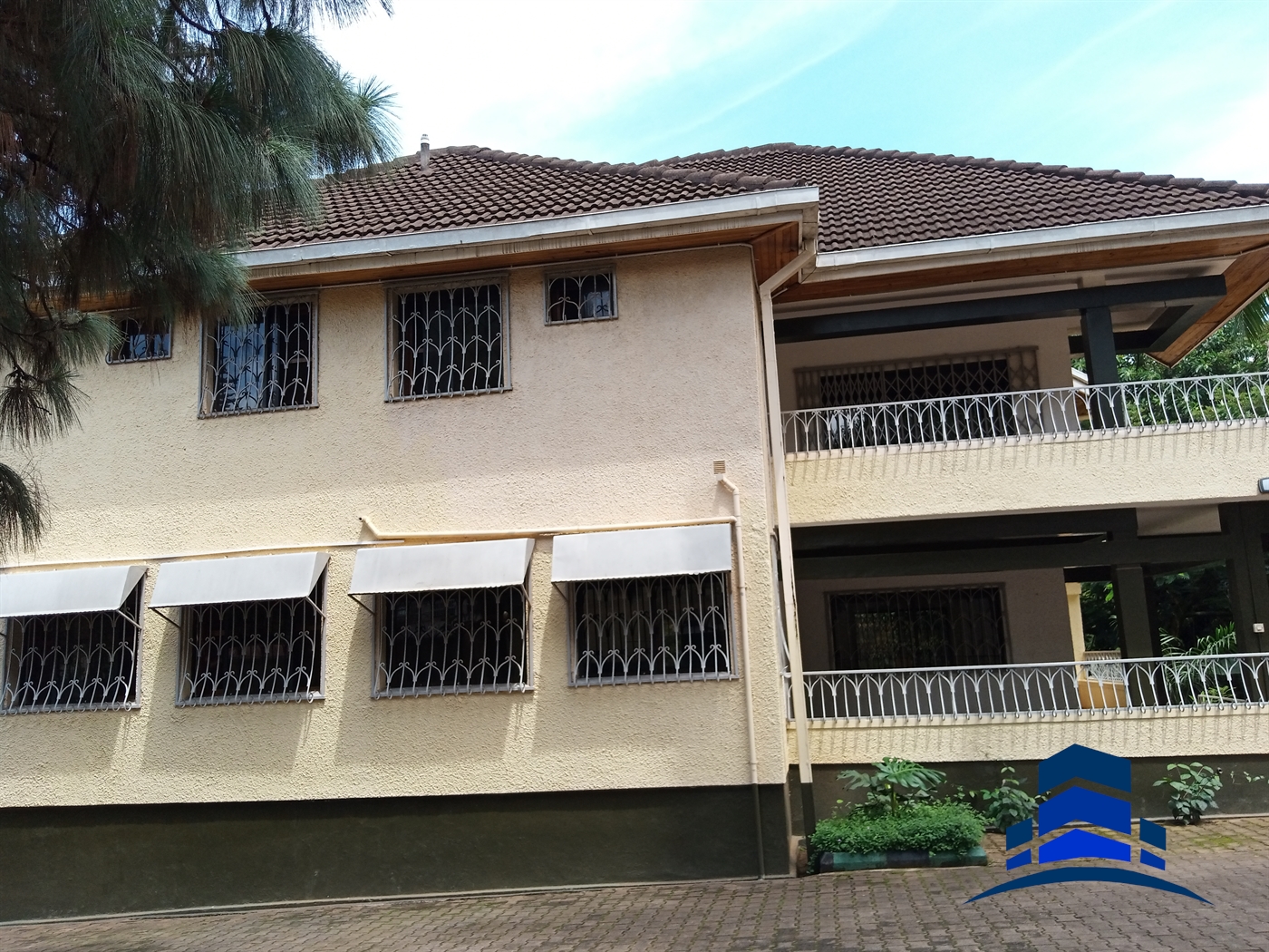 Duplex for rent in Kololo Kampala