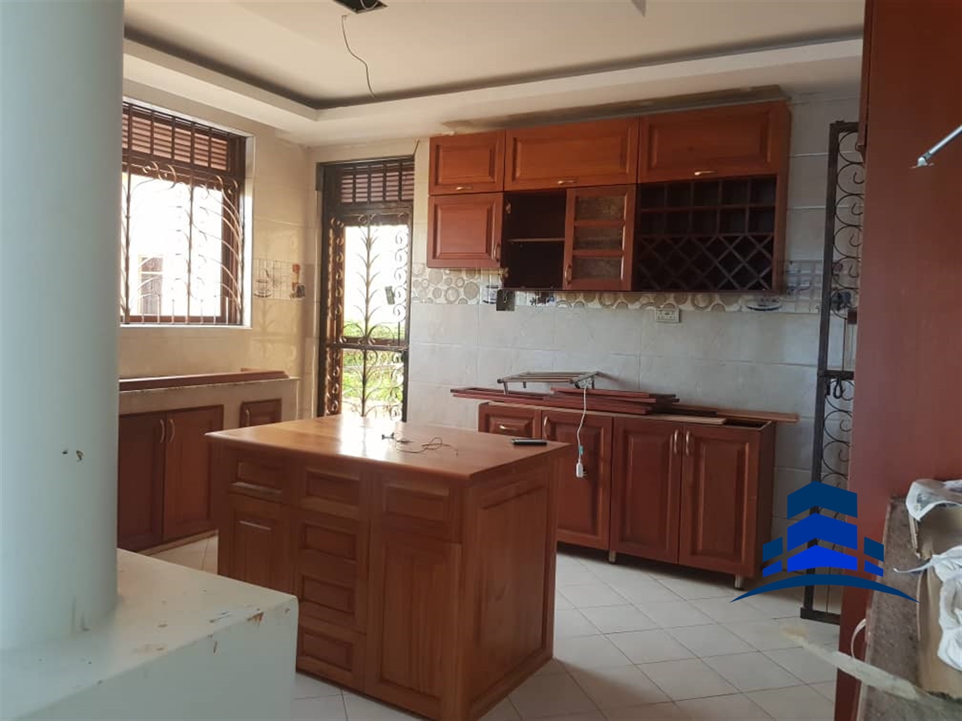 Mansion for sale in Munyonyo Kampala