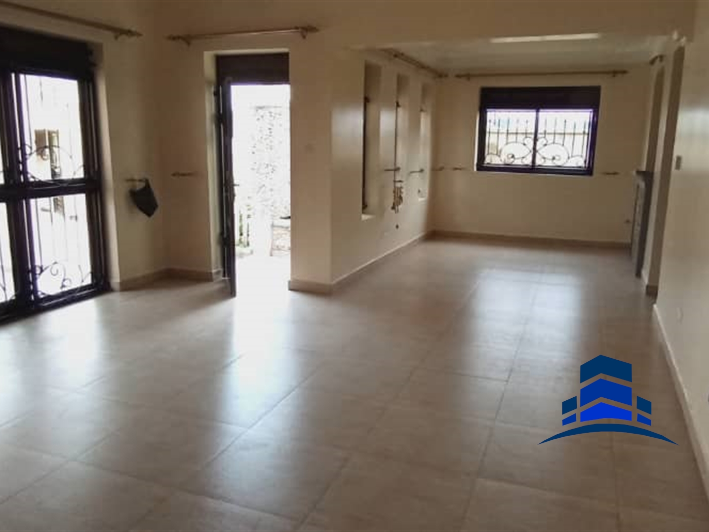 Duplex for sale in Naguru Kampala