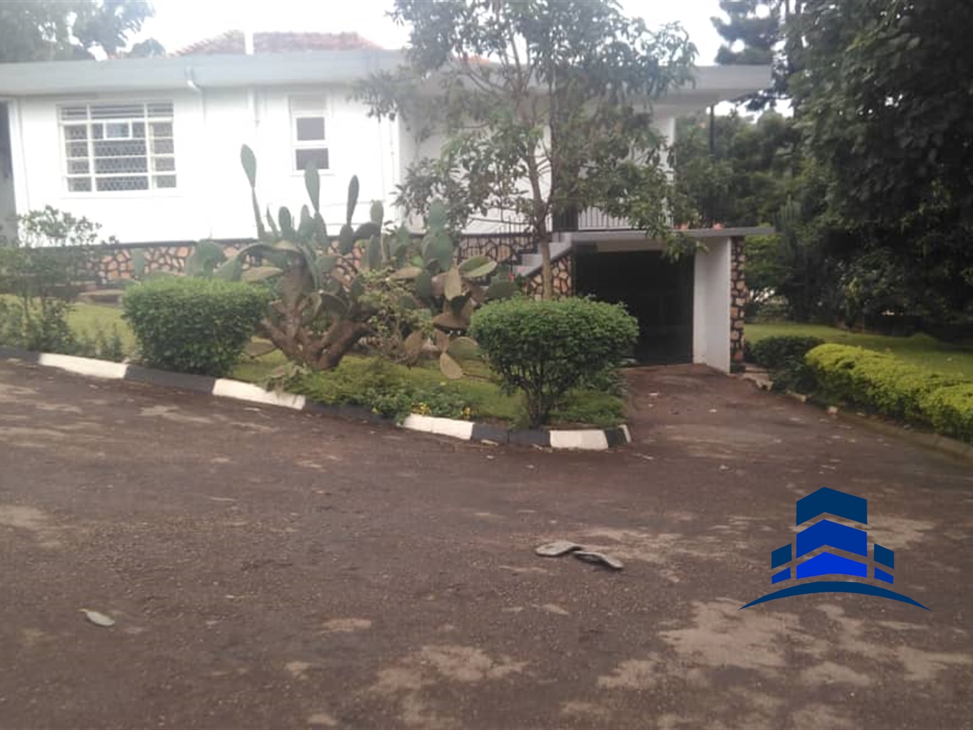 Bungalow for rent in Makindye Kampala