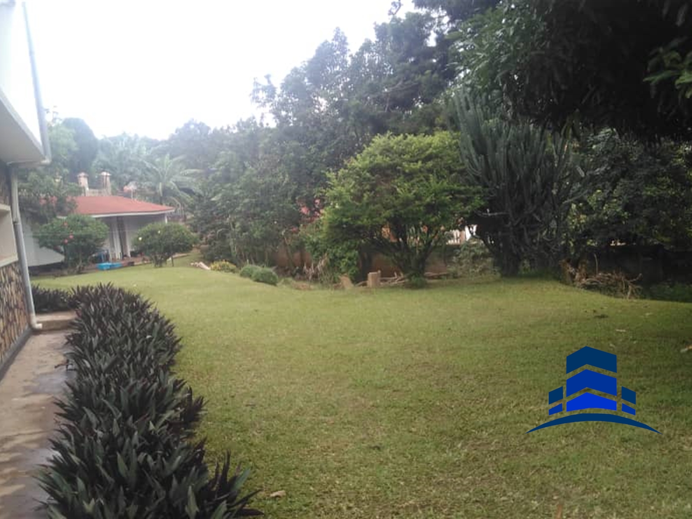 Bungalow for rent in Makindye Kampala