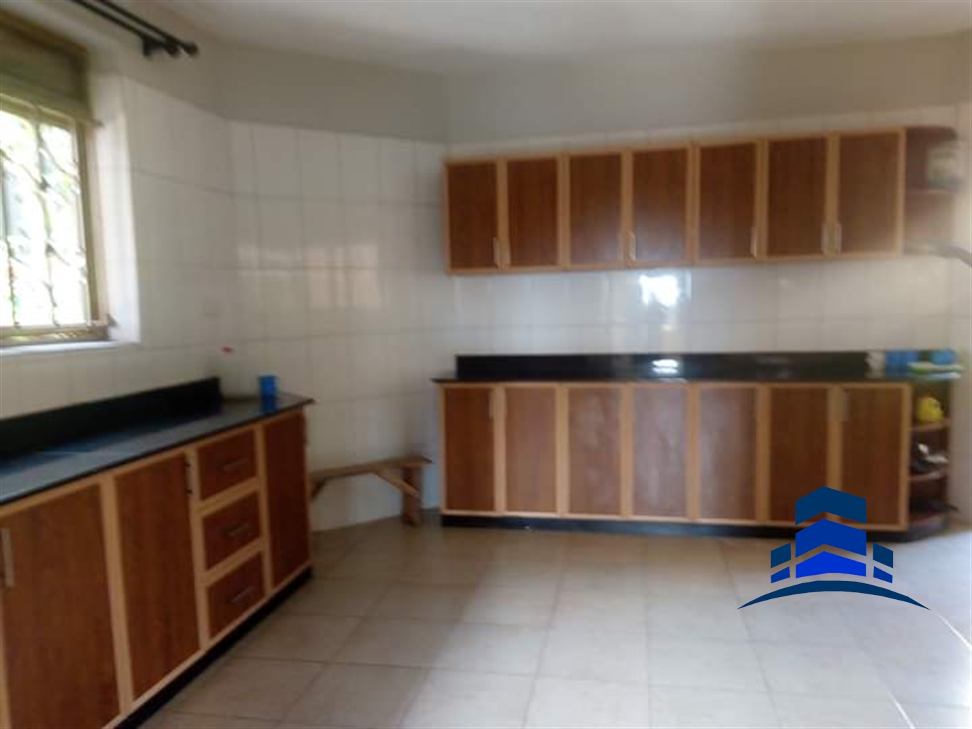 Villa for rent in Buziga Kampala