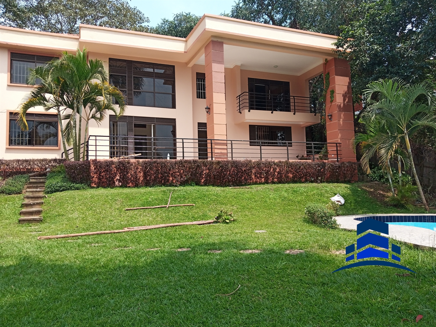 Mansion for rent in Kololo Kampala