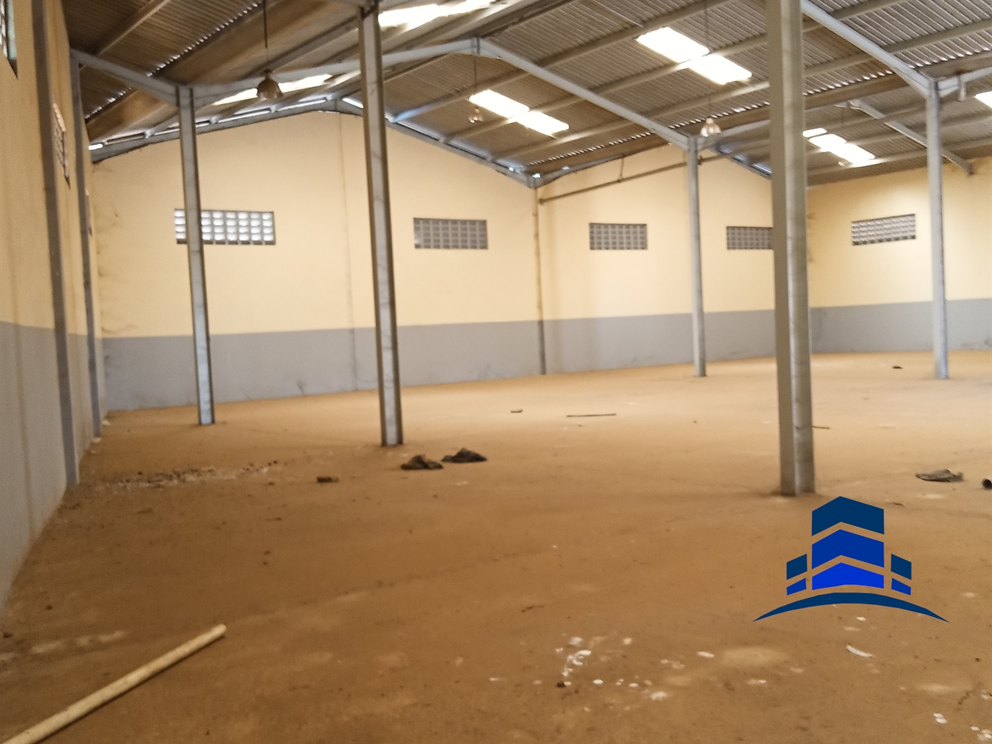Warehouse for rent in Bweyogerere Wakiso