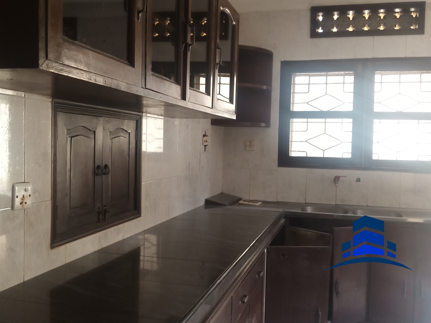 Storeyed house for rent in Naguru Kampala