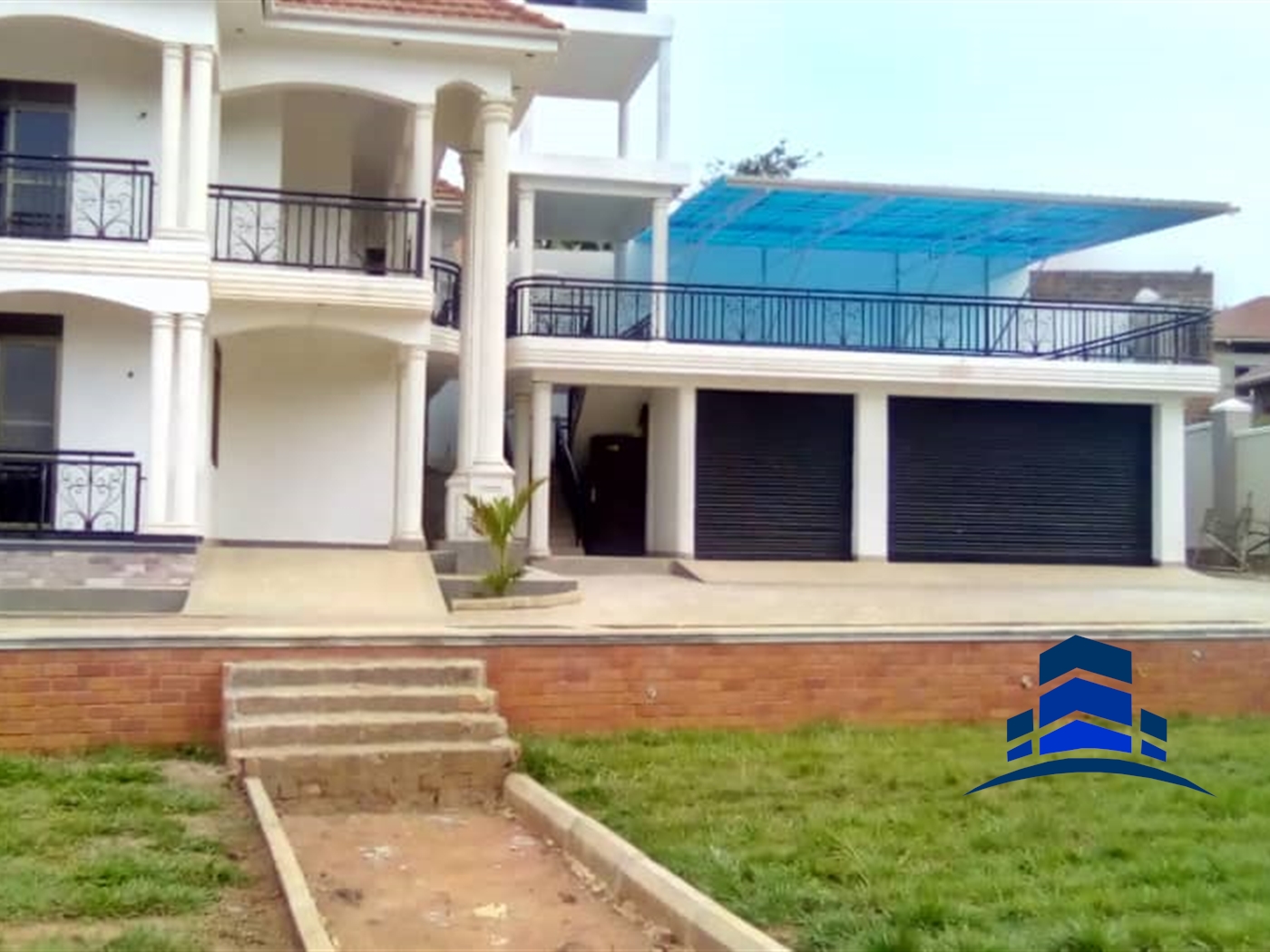 Storeyed house for sale in Mukono Mukono