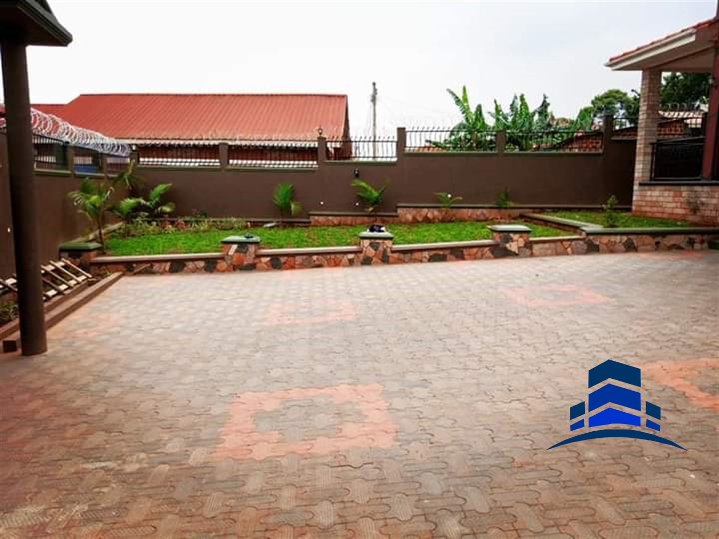 Storeyed house for sale in Bbunga Kampala