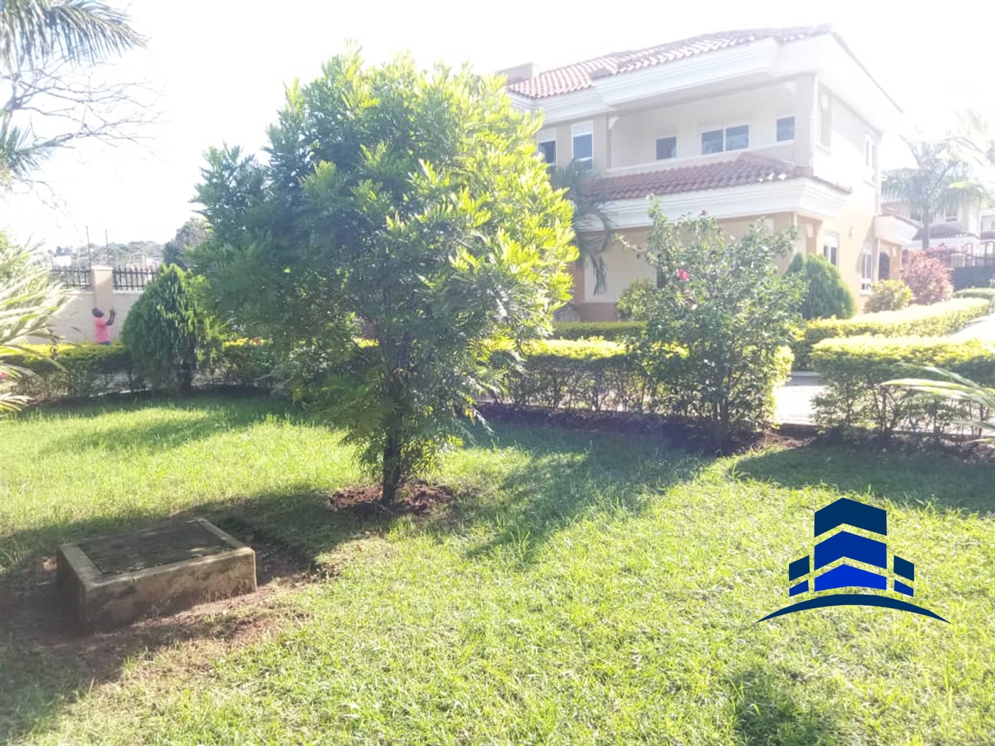 Storeyed house for rent in Munyonyo Kampala