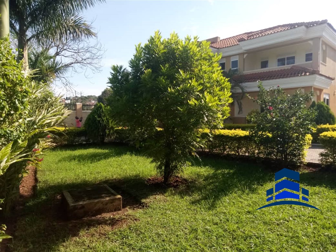 Storeyed house for rent in Munyonyo Kampala