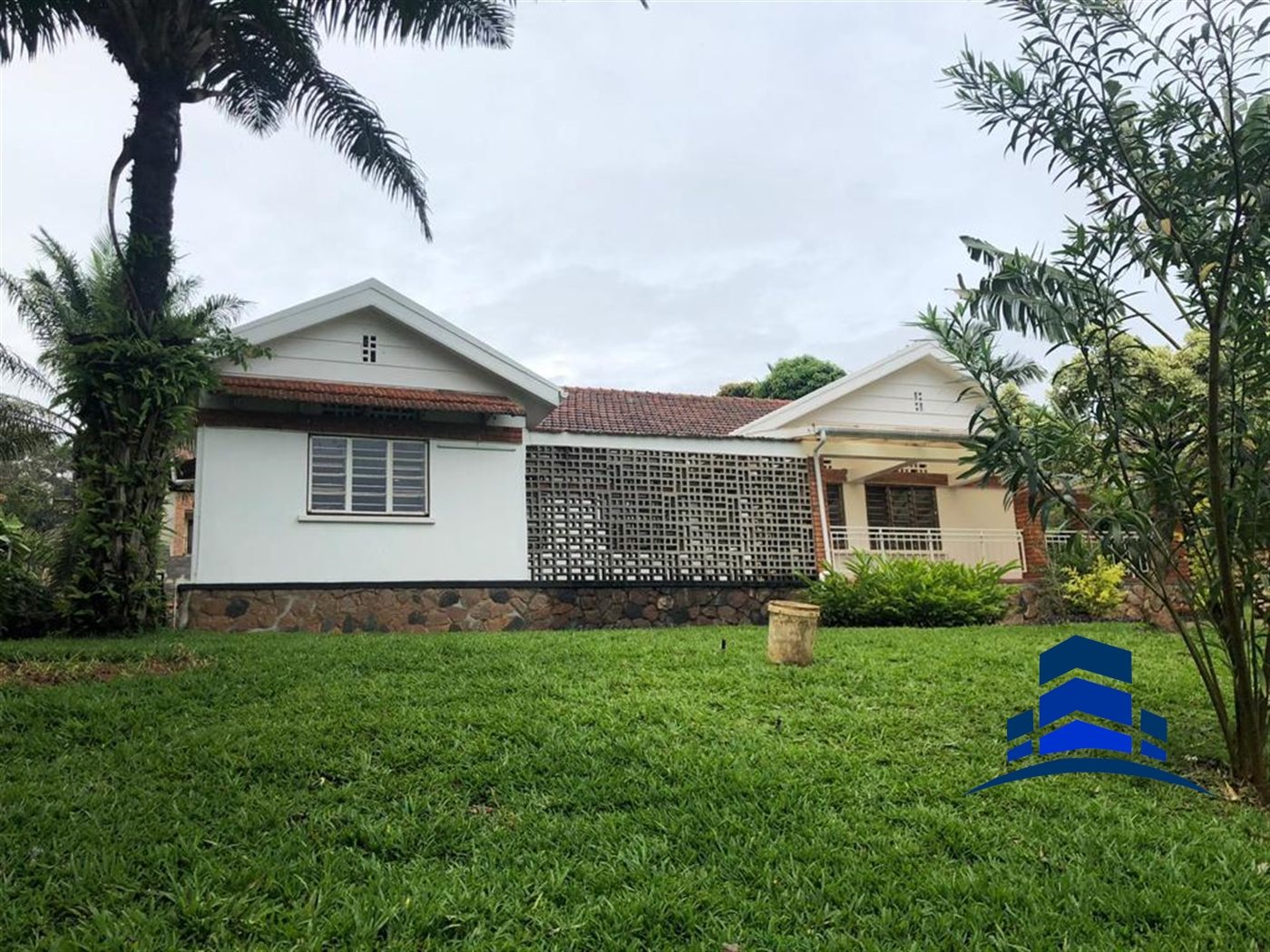 Bungalow for rent in Munyonyo Kampala