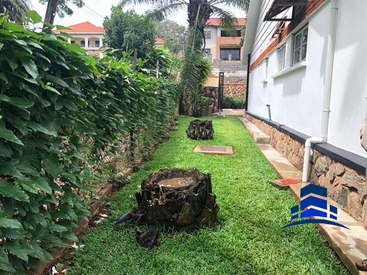 Bungalow for rent in Munyonyo Kampala