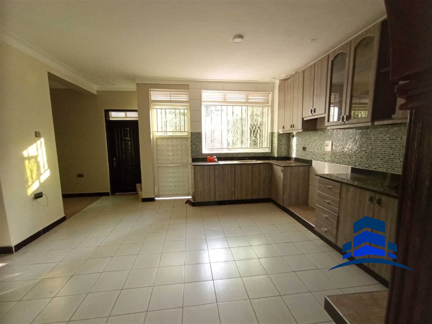 Duplex for sale in Kyanja Wakiso