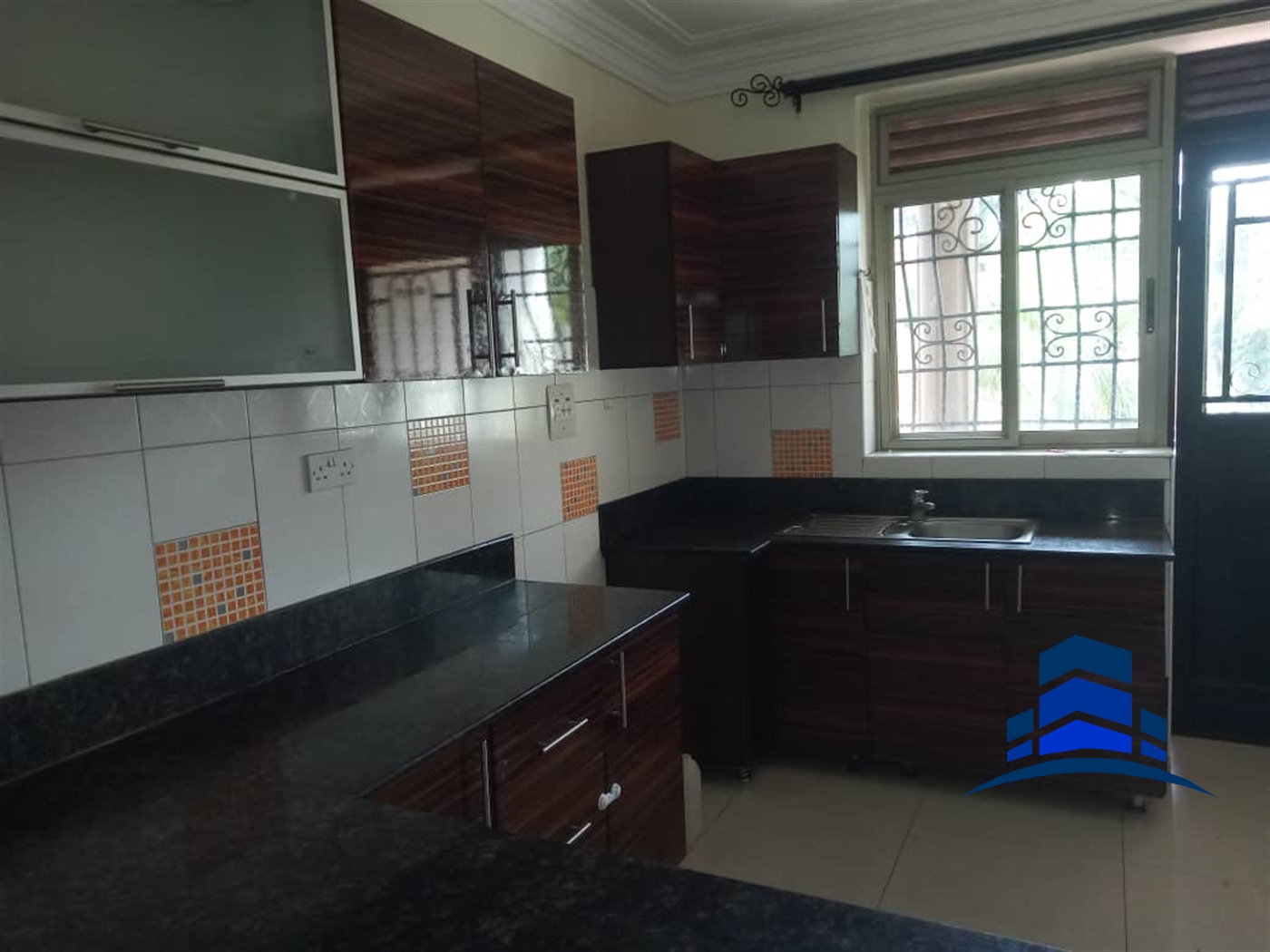 Mansion for rent in Munyonyo Kampala