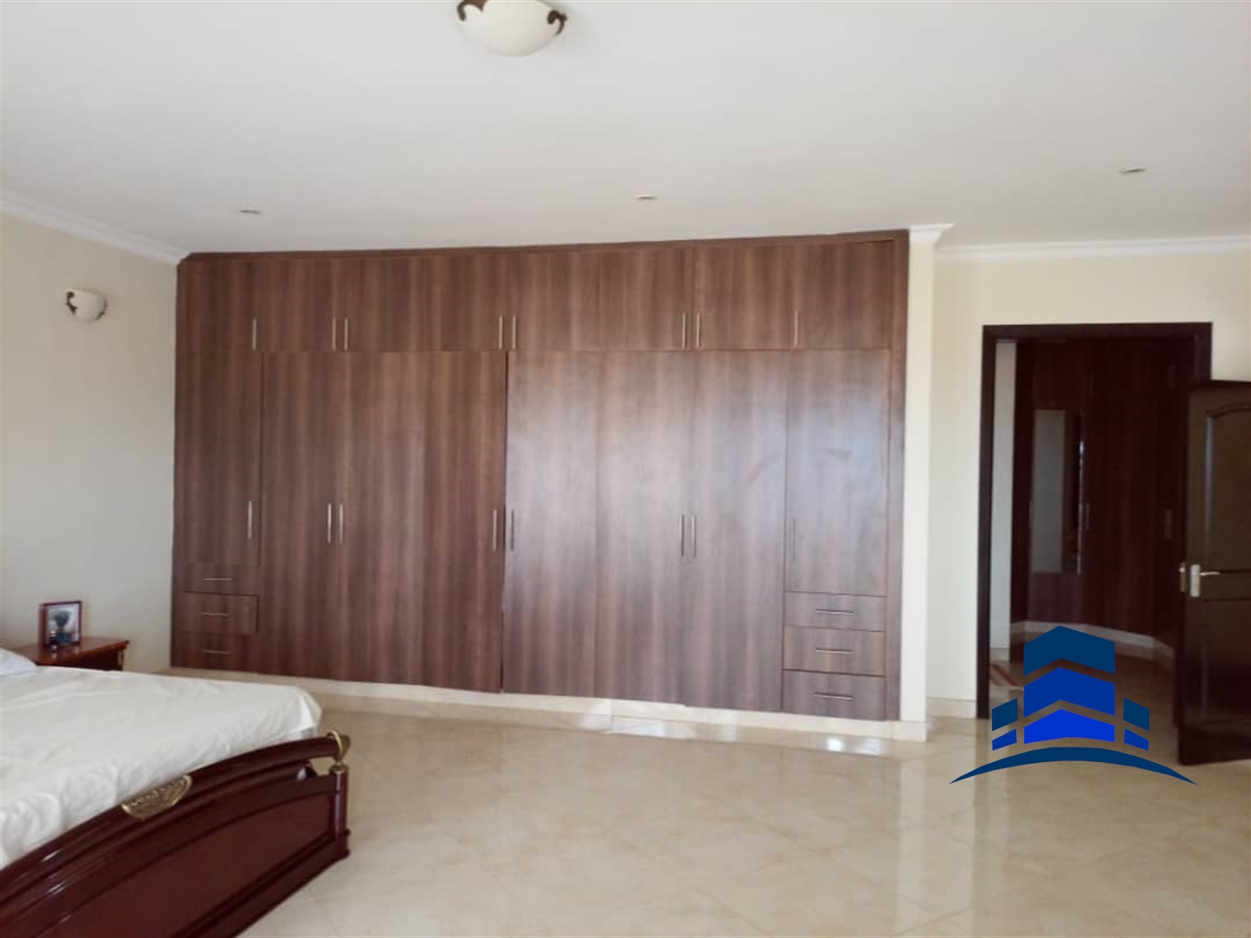 Apartment for sale in Munyonyo Kampala