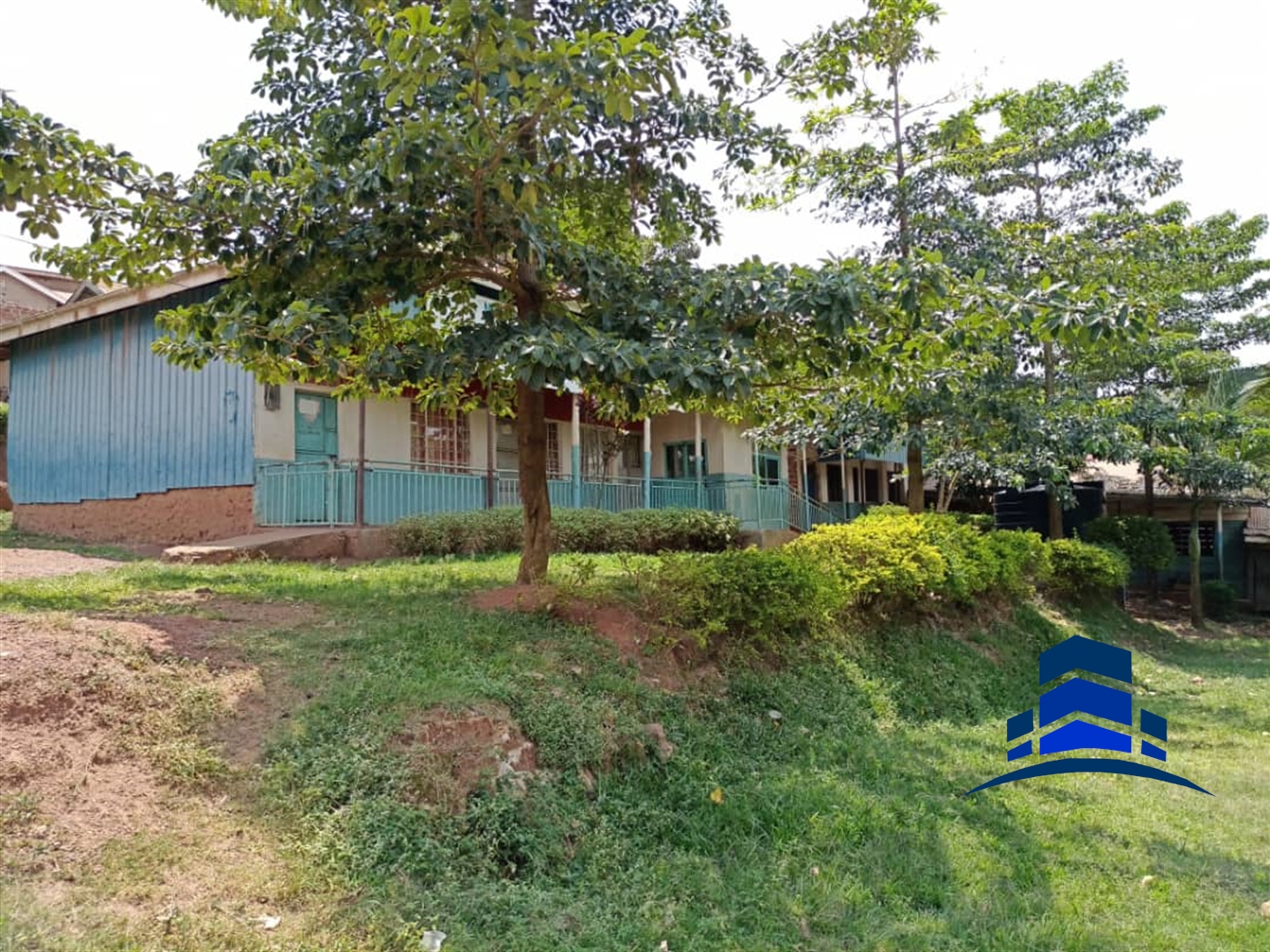 School for sale in Kanyanya Kampala