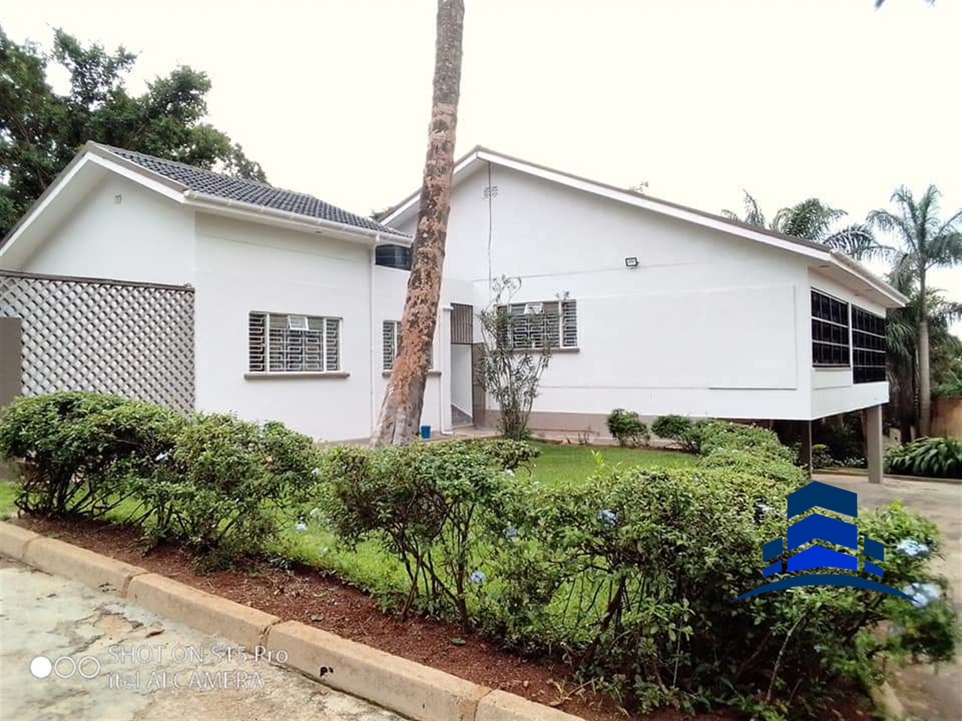 Bungalow for rent in Mbuya Kampala