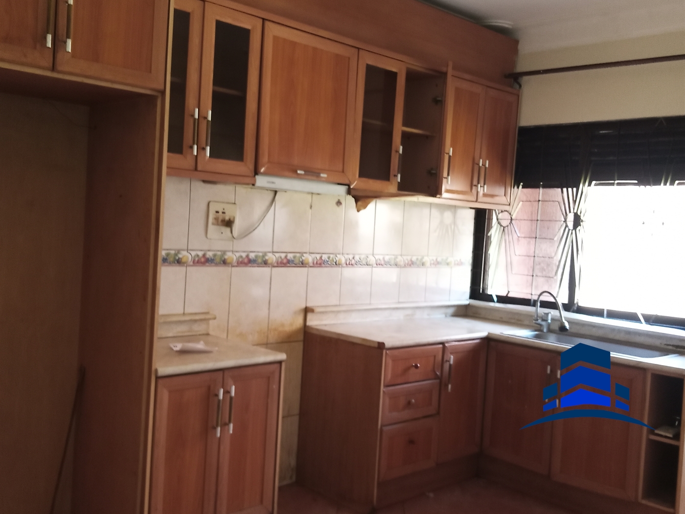 Bungalow for rent in Bukoto Kampala