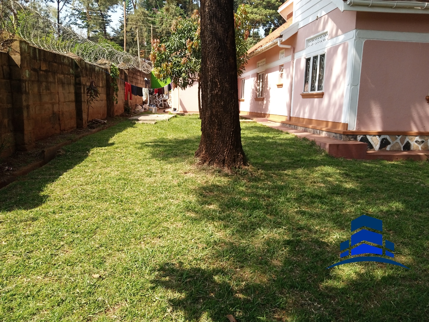 Bungalow for rent in Naguru Kampala