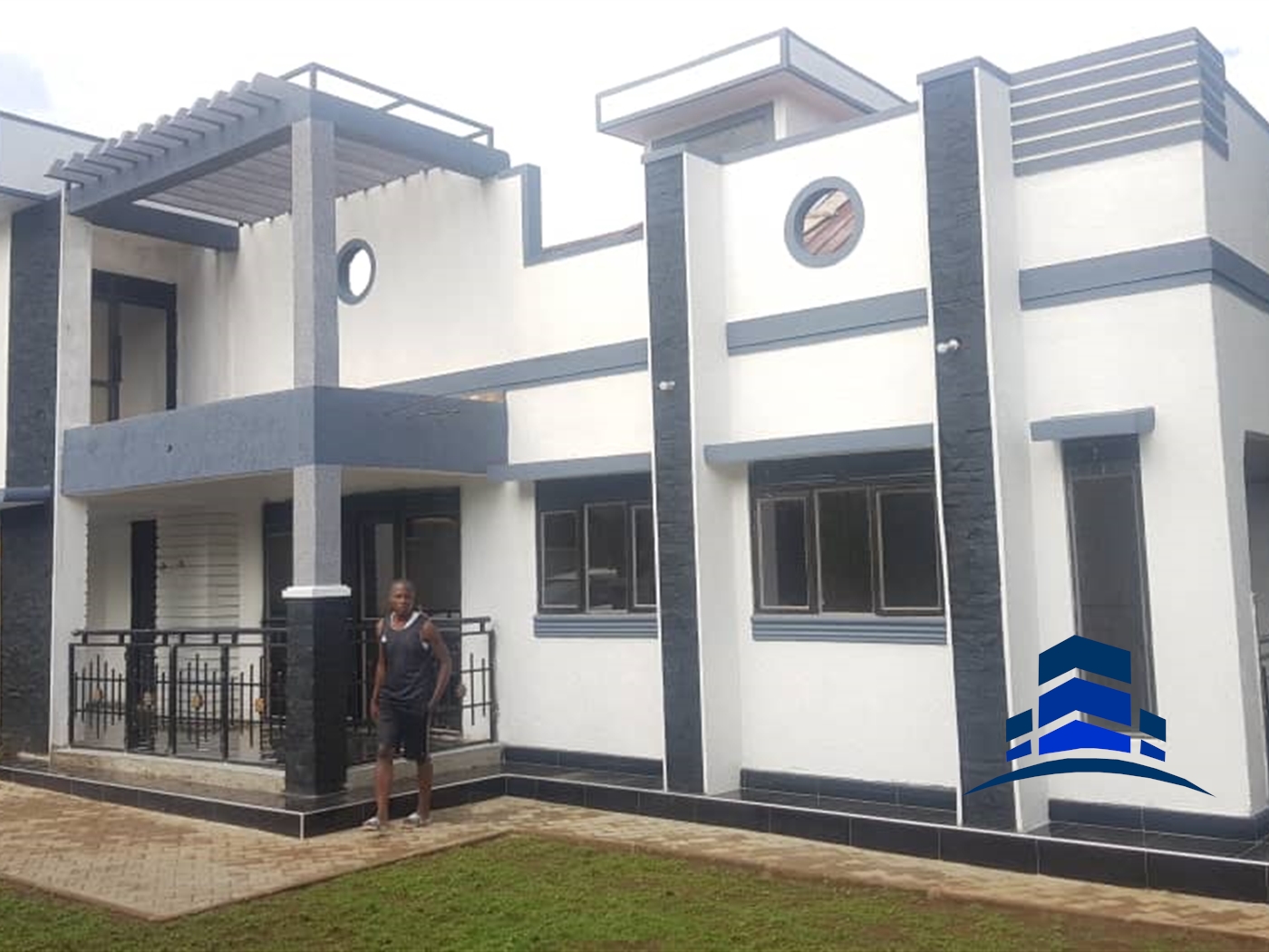 Villa for sale in Ssenge Wakiso
