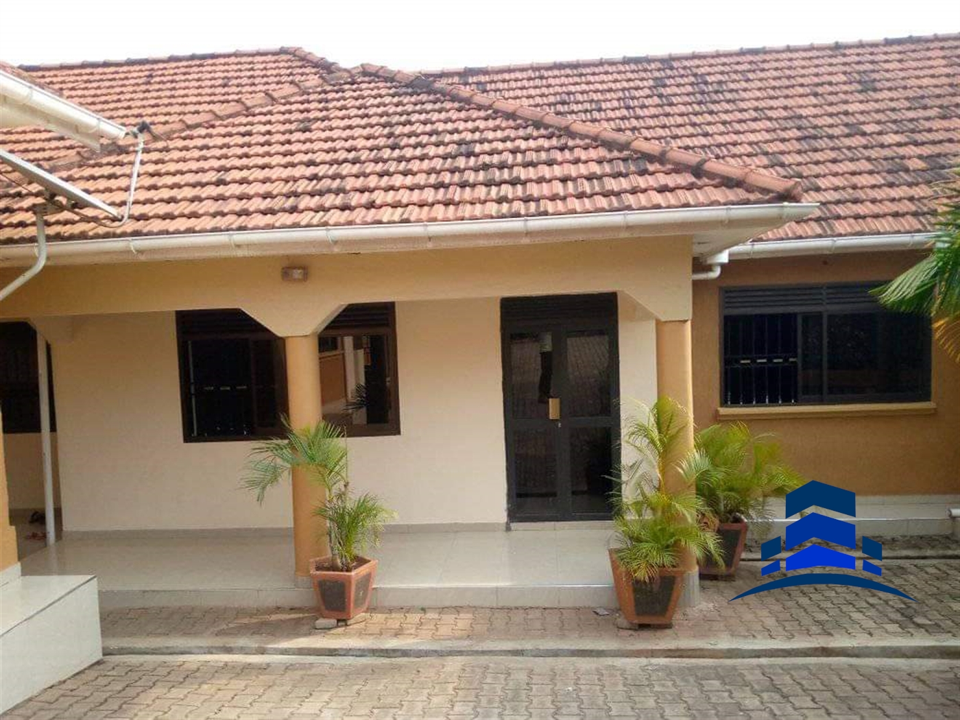 Bungalow for rent in Muyenga Kampala